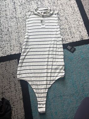 Express Striped Sleeveless Mock Neck Bodysuit - White & Black